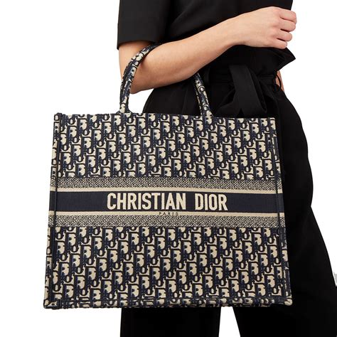 christian dior handbags singapore|dior bag price in singapore.